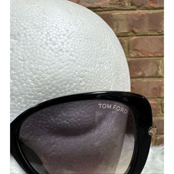 Tom Ford Women’s Black Linda Oversized Sunglasses main image 10